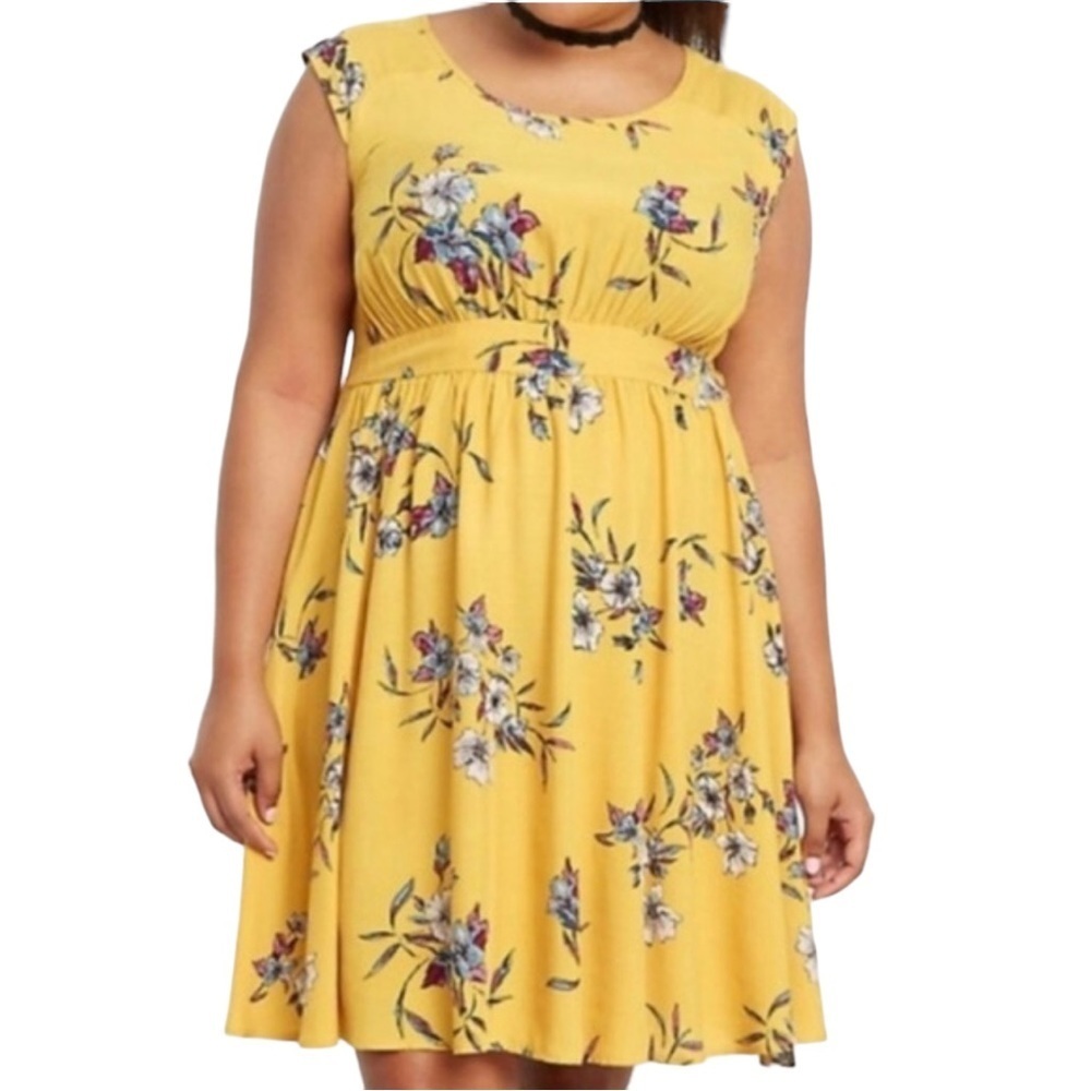 Torrid Yellow Floral Print‎ Lightweight Spring Summer Feminine Casual Dress 1X